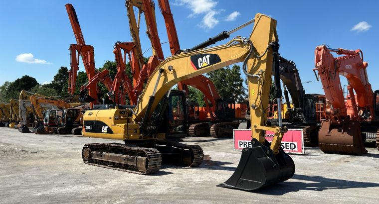 escavatore caterpillar 320d